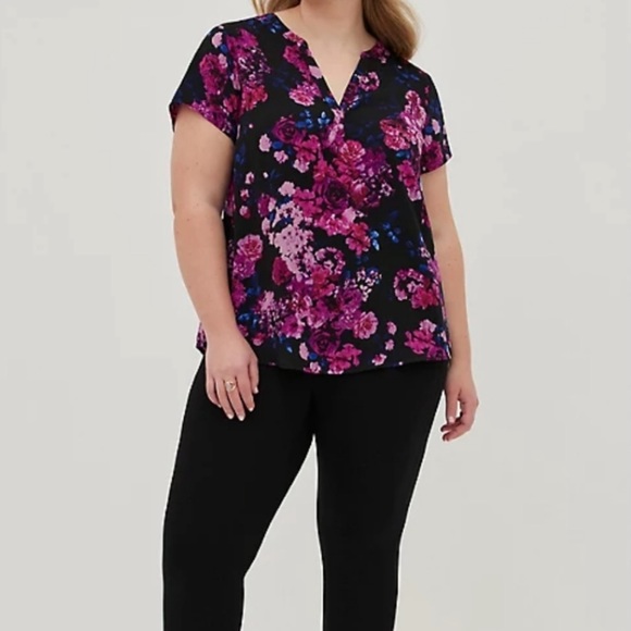 NWT Torrid Gauze Split Front Pullover Top - Picture 2 of 9